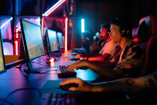 esports players computers